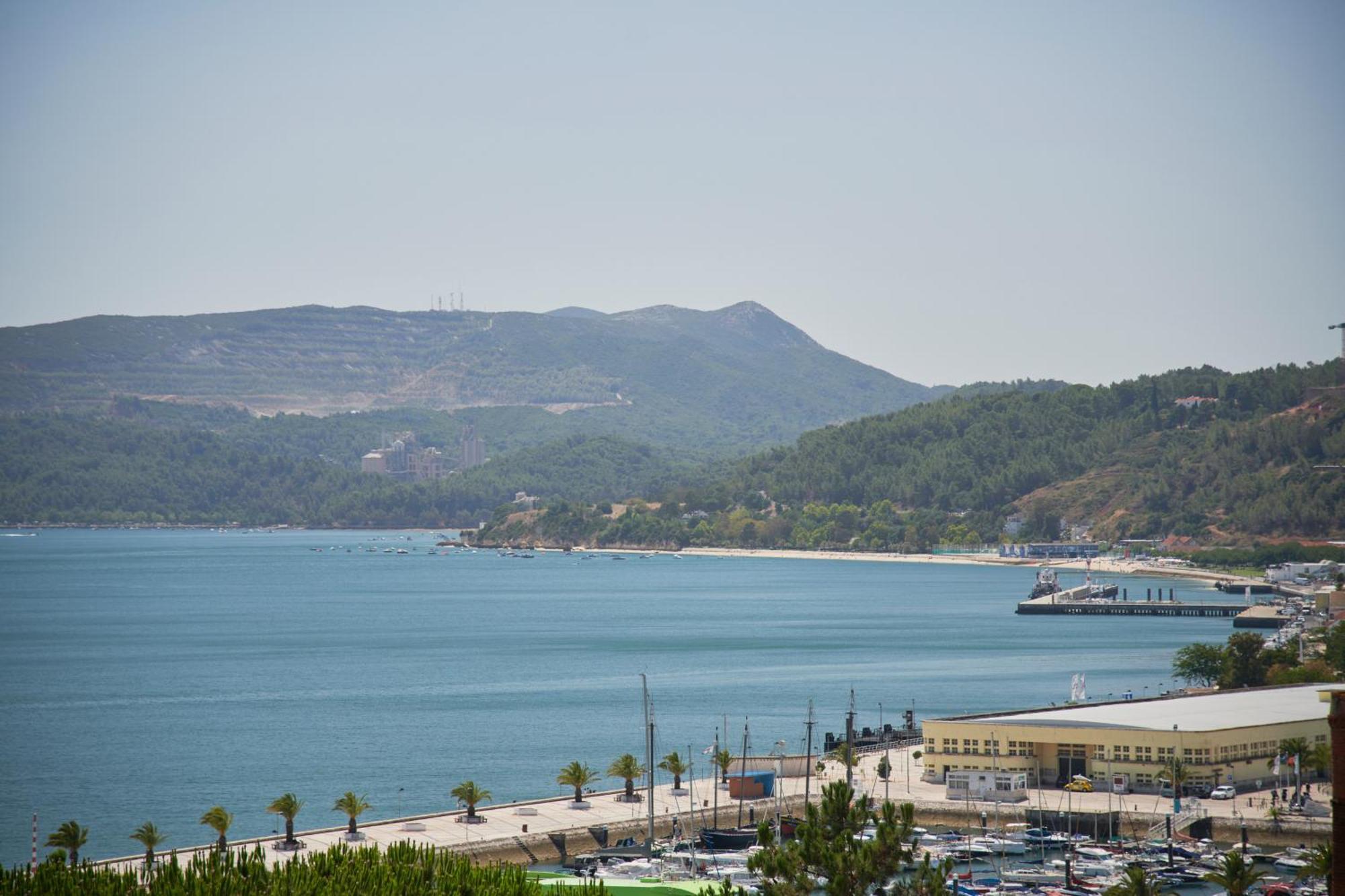 Sunset Bay View, Renovated Apt, By Timecooler Setubal Ngoại thất bức ảnh